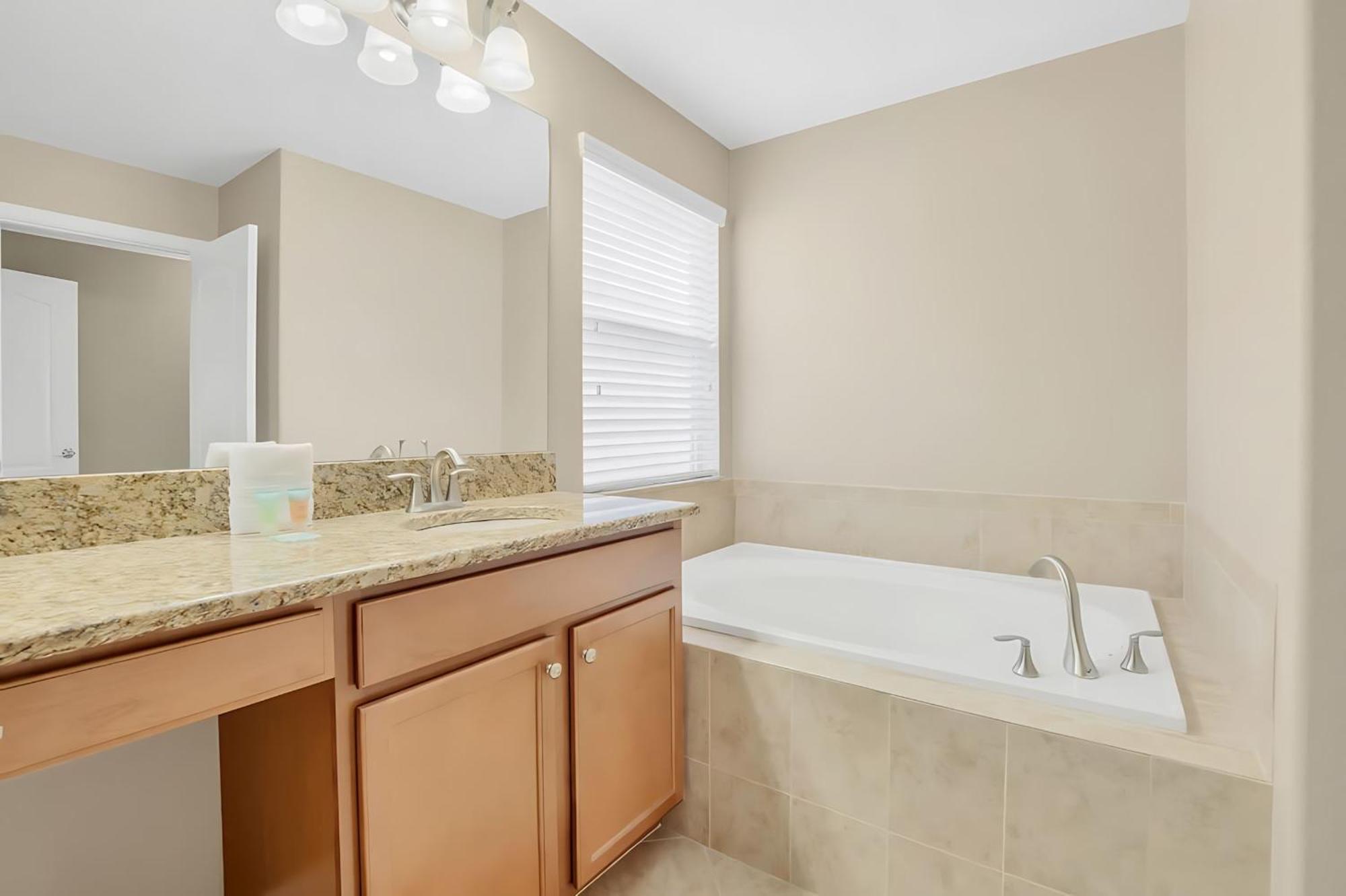Near Disney - 5Br Home- Games Pool Hot Tub & Bbq Kissimmee Esterno foto
